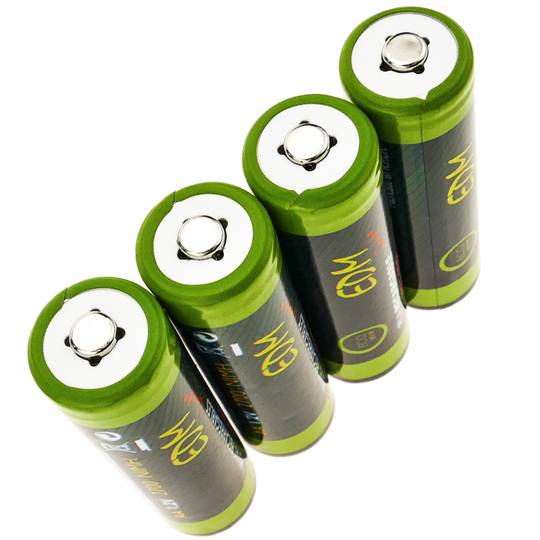 Batteria ricaricabile NiMh 1.2V 2700mAh AA R6 (4 unità)