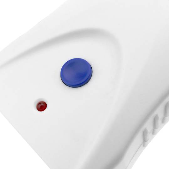 Stand-by moordenaarstekker met drukknop en infrarood voor energiebesparing