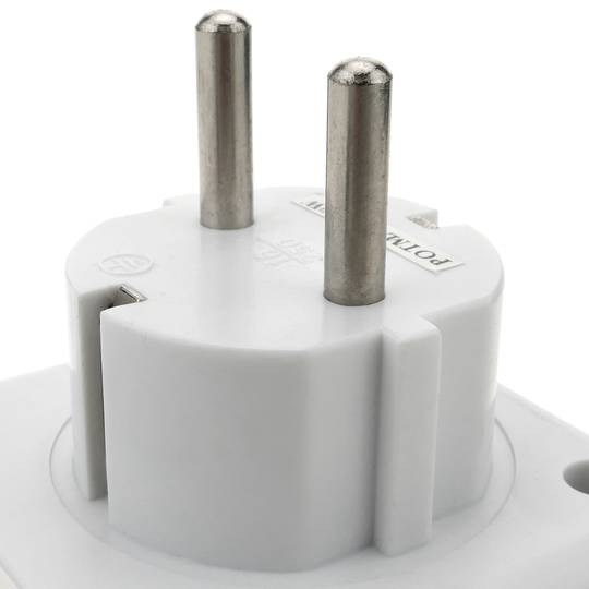 Stand-by moordenaarstekker met drukknop en infrarood voor energiebesparing