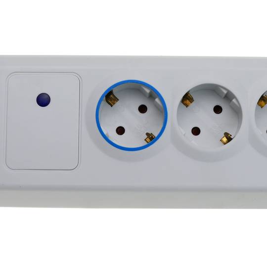 Power strip with switch for power saving stand-by computer killer