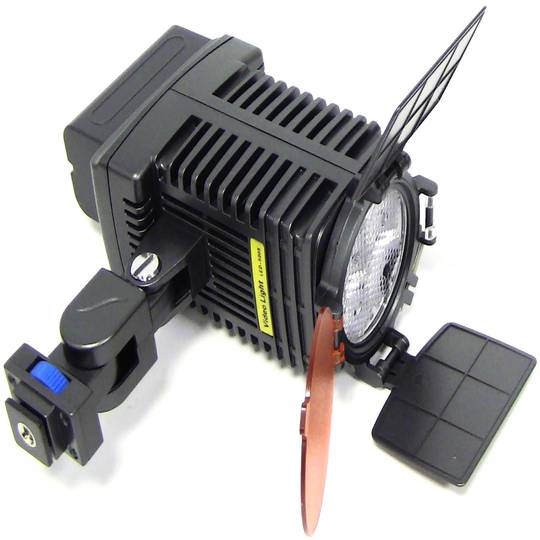 Professional 4 LED Torch of 1450 lux with Sony F970 battery