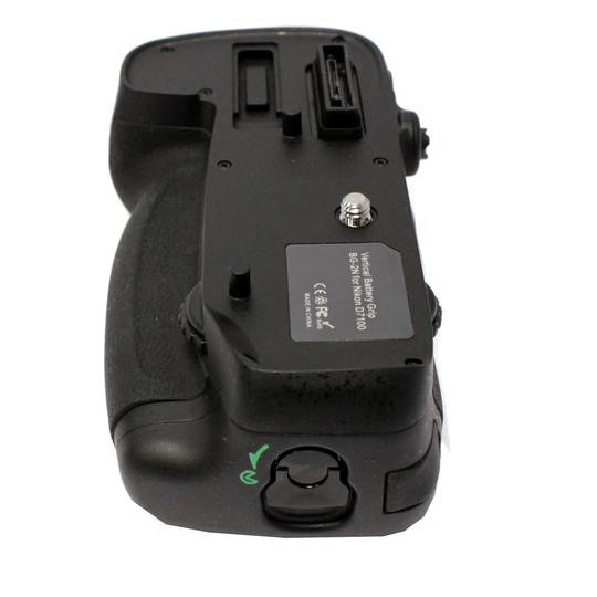 Camera Grip for Nikon D7100 DSLR