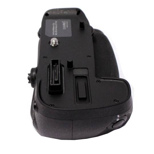 Camera Grip for Nikon D7100 DSLR