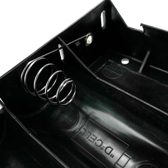 Compartimento das pilhas. Suporte de bateria plano para 4 pilhas D LR20 R20 1.5V