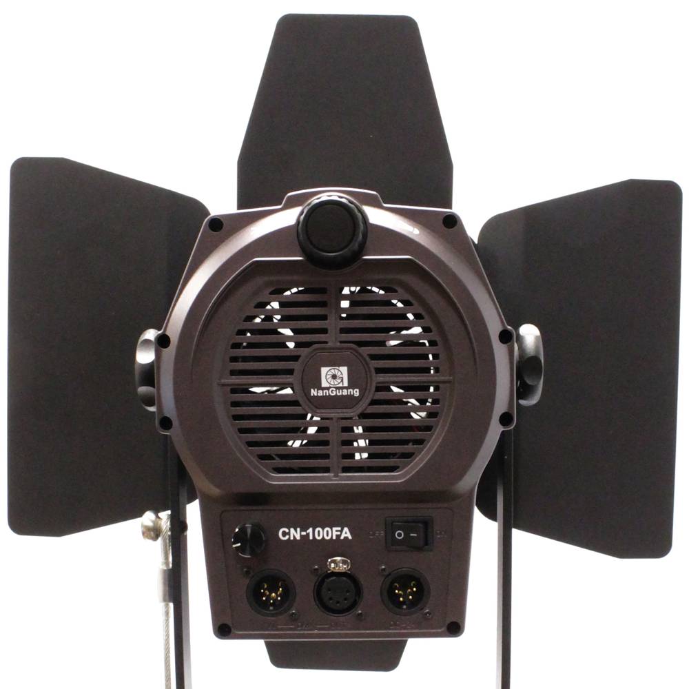 Reflektor Fresnela DMX 100W 5600K LED-COB
