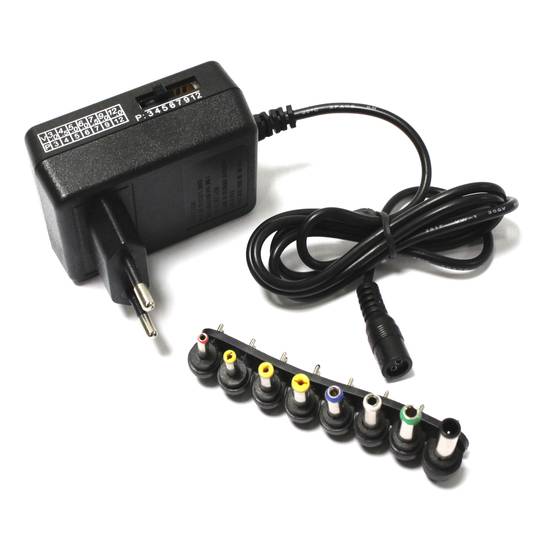 Plug-in power supply from 3-12 VDC to 2500 mA - Cablematic