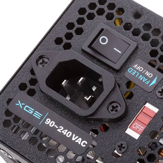 Font d'alimentació TooQ Gaming XGE II amb ventilador amb LED 140 mm PFC actiu 600 W