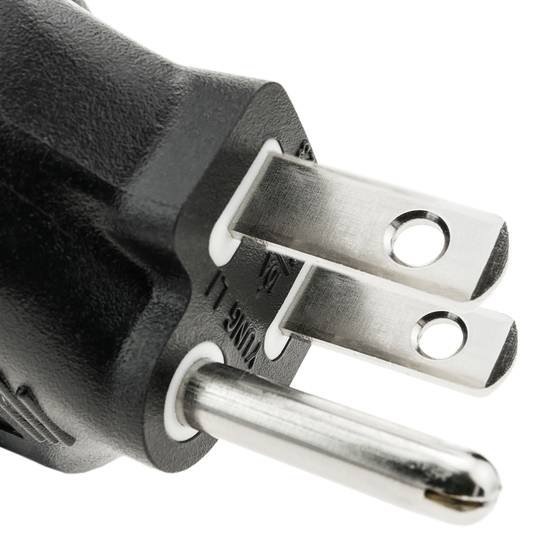 Stekkeradapter van Europa naar VS type stekker vrouwelijke schuko naar driepolige stekker NEMA-5-15P zwart