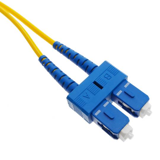 Glasvezelkabel SC / PC naar SC / APC single mode duplex 9/125 van 1 m OS2