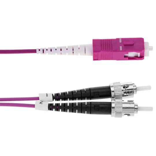 Wielomodowy kabel światłowodowy OM4 MMF simplex 50 µm / 125 µm ST-SC 2m