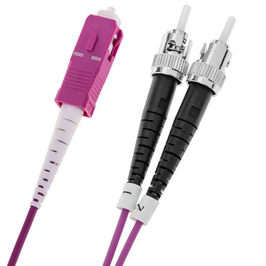 Wielomodowy kabel światłowodowy OM4 MMF simplex 50 µm / 125 µm ST-SC 2m