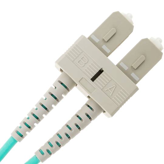 Wielomodowy kabel światłowodowy OM4 MMF dupleks 50 µm / 125 µm SC-SC 10m