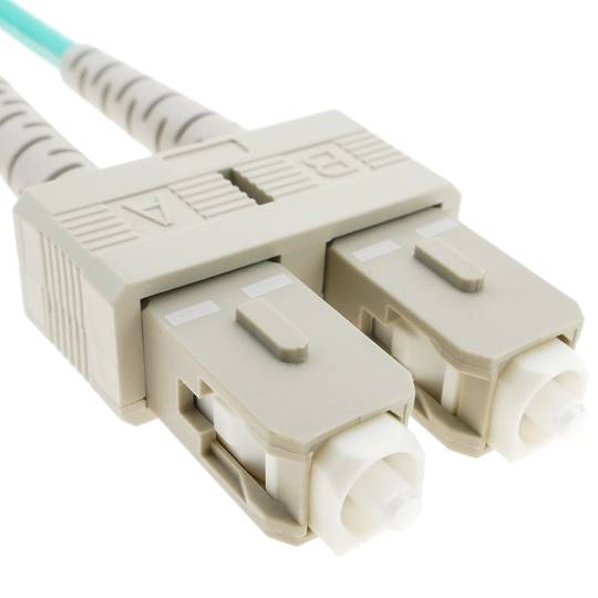 Wielomodowy kabel światłowodowy OM4 MMF dupleks 50 µm / 125 µm ST-SC 20m