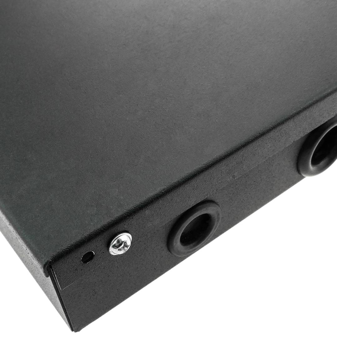 Patch panel rack 19