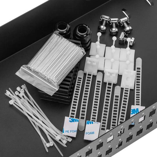 Tableau de connexions fibre optique 2U noir avec 48 SC Simplex ou 48 LC duplex