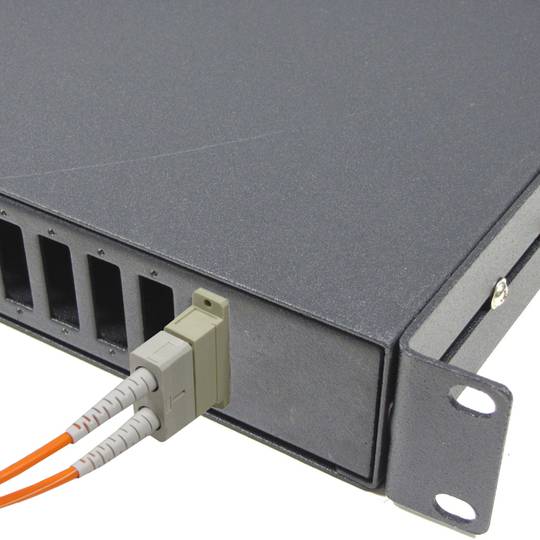 Brassage en fibre optique 1U jury 24 SC duplex amovible noire