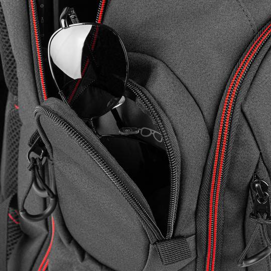 Mochila Pallad 550 Genesis para laptops de até 17,3 polegadas preto NBG-1691