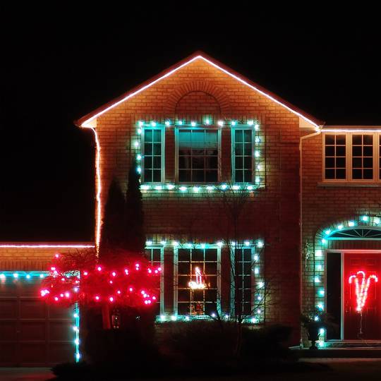 Ghirlanda LED da 1 m di colore bianco caldo con alloggiamento a forma geometrica e funzionamento a batteria
