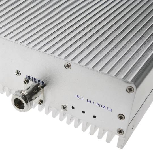 Amplificatore ripetitore GSM 3G 900MHz 2100MHz 70dB con antenne e cavo da 10m