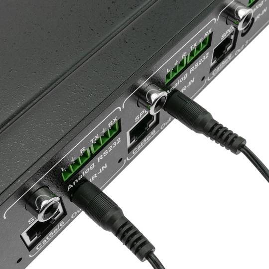 Extensor HDMI UltraHD 4K 2K FullHD 1080p Cat.5e Cat.6 compatível com HDBaseT HDBT 70m - Matriz 4x4