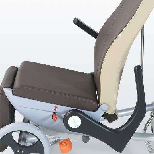 Carrozzina Nitrocare NTSX8 regolabile idraulicamente per l'assistenza ospedaliera e i trasferimenti dei pazienti