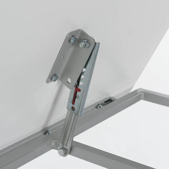 Tavolino regolabile in altezza e angolazione con rotelle per centri medici Nitrocare BST-03