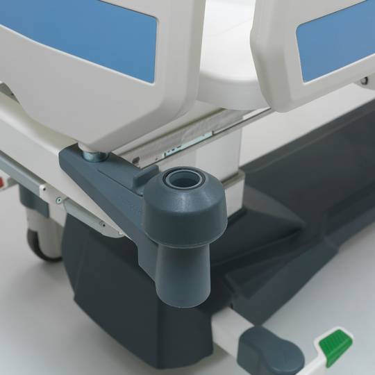 Nitrocare HB 8150 Barella ospedaliera per terapia intensiva a cinque motori con meccanismo di sollevamento laterale e bilancia