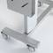 Tavolino regolabile in altezza e angolazione con rotelle e piccolo piano estraibile per centri medici Nitrocare BST-05