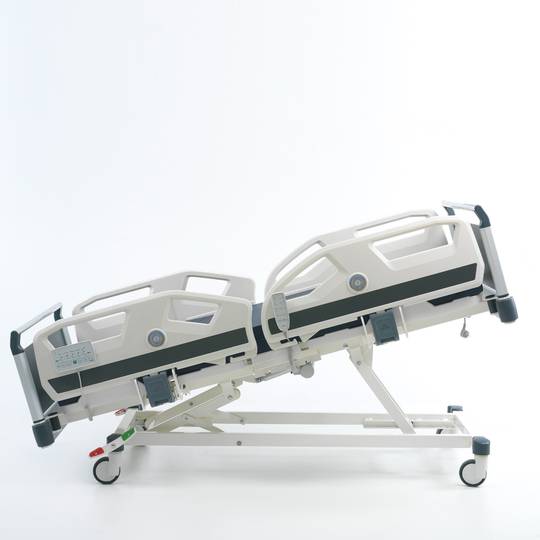 Cama de hospital de terapia intensiva Nitrocare HB 8140 C com quatro motores com haste IV e medidor de ângulo