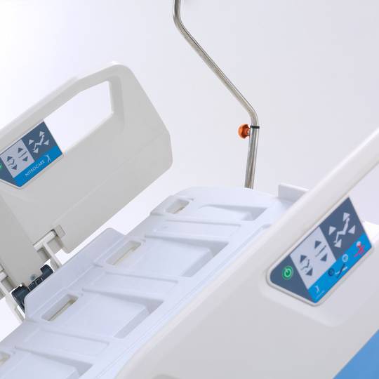 Nitrocare HB 8140 ELC Intensivpflege-Krankenhausbett mit vier Motoren mit Infusionsständer und Winkelmesser