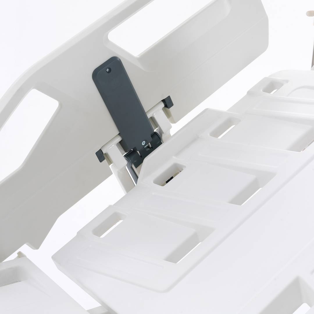 Nitrocare HB 8130 dreimotoriges Notfall-Krankenbett mit ABS-Liegefläche