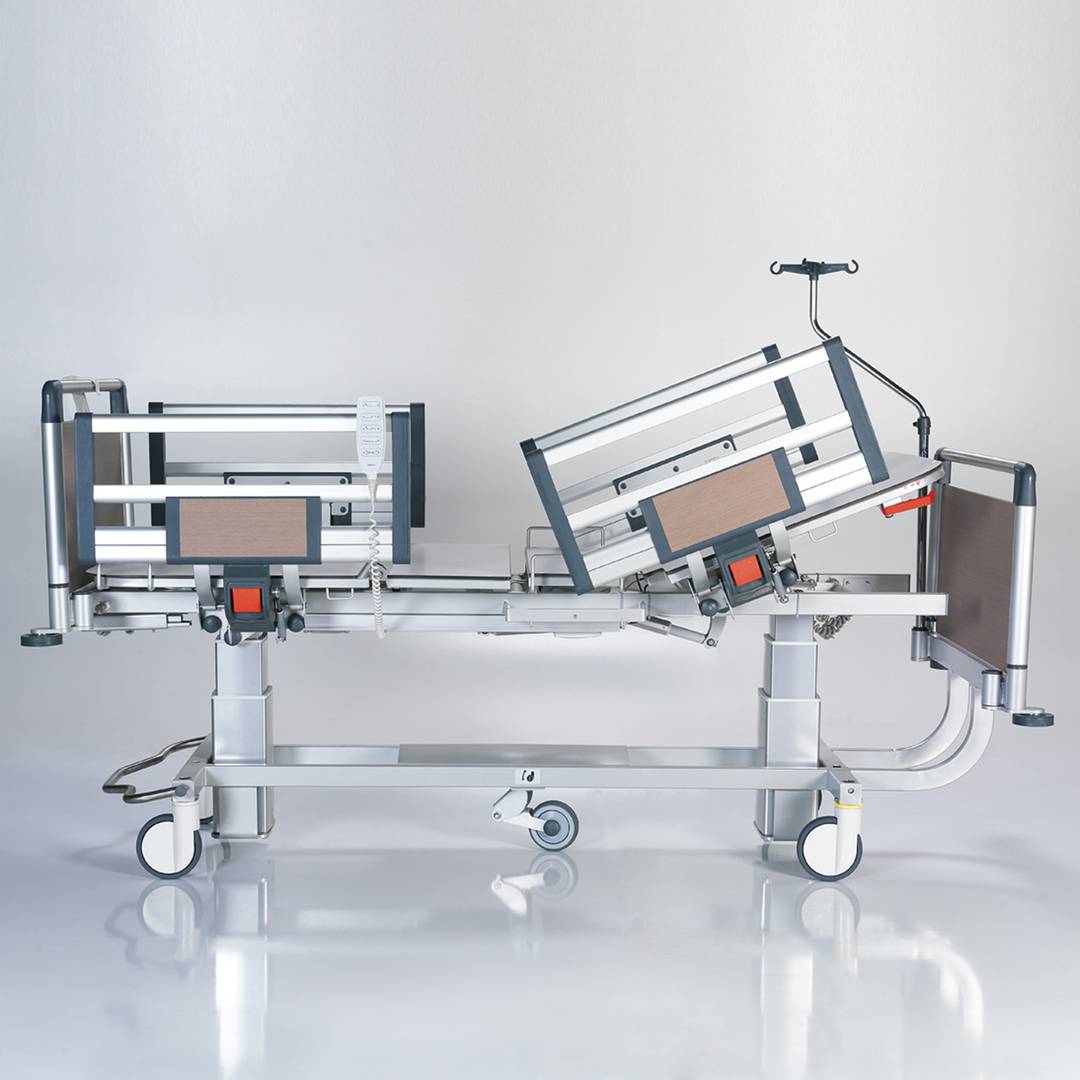 Nitrocare HB 5220 viermotoriges Klinikbett mit HPL-Liegefläche