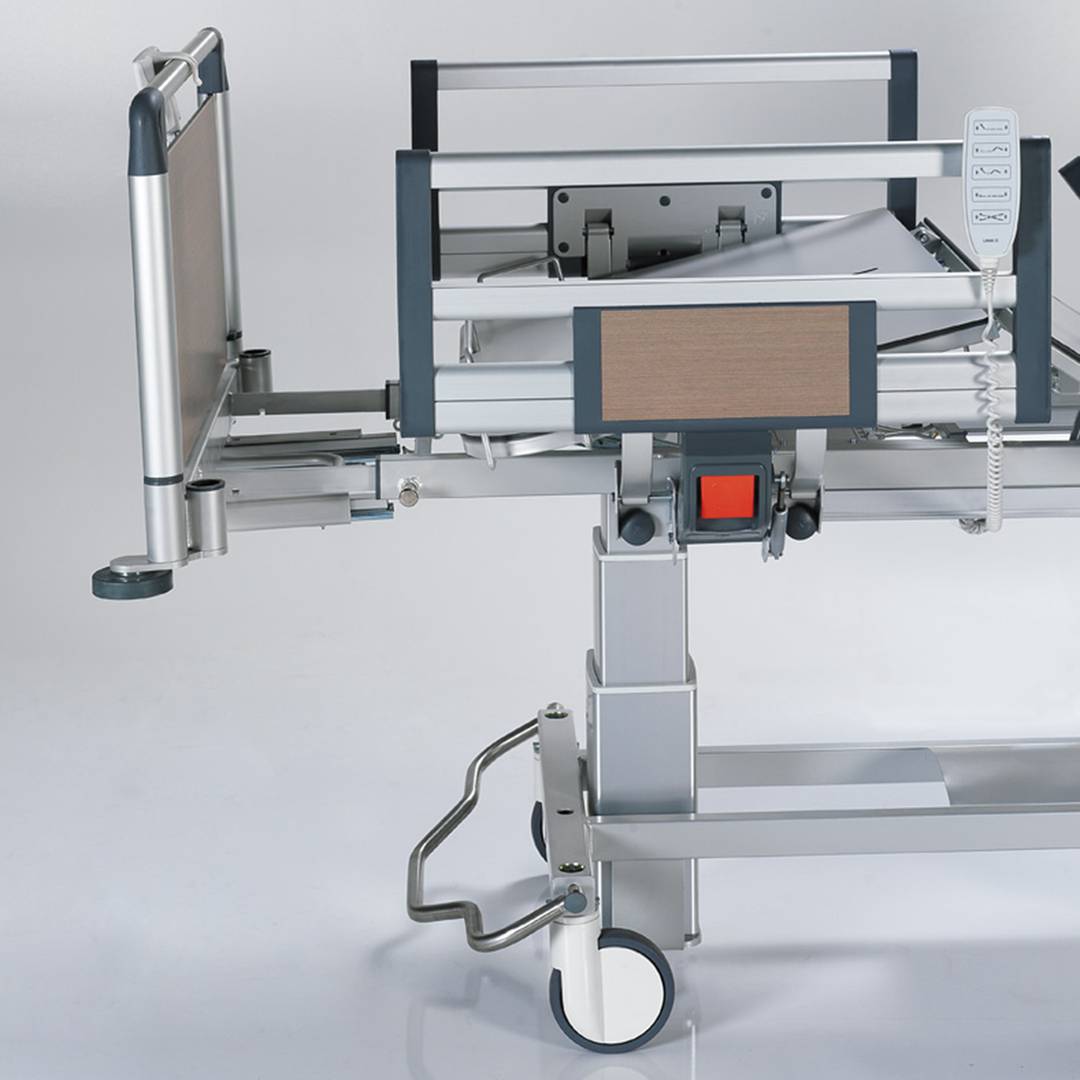 Nitrocare HB 5220 viermotoriges Klinikbett mit HPL-Liegefläche