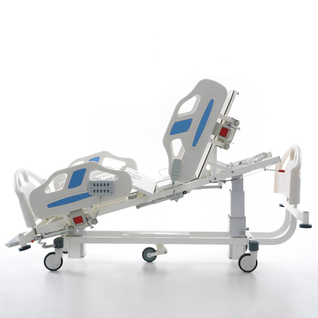 Viermotoriges Patientenbett Nitrocare HB 5330 mit ABS-Liegefläche