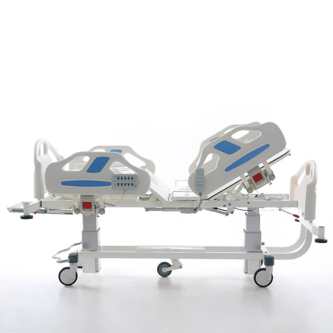 Viermotoriges Patientenbett Nitrocare HB 5330 mit ABS-Liegefläche