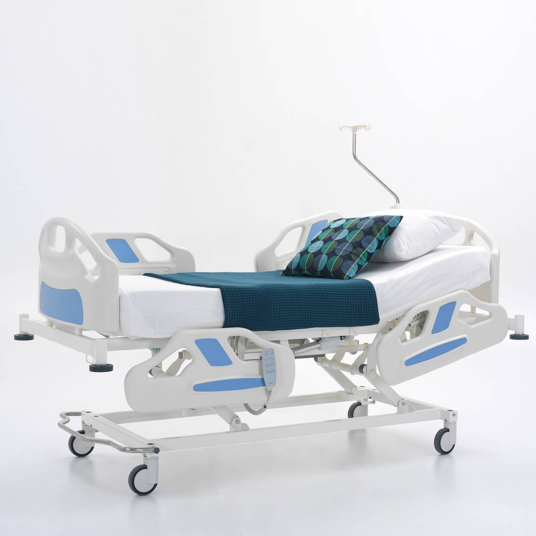 Nitrocare HB 3350 three-motor hospital bed with metal lying surface
