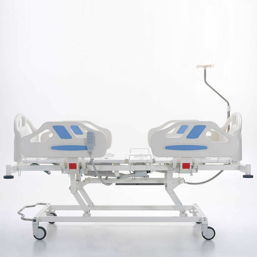 Nitrocare HB 3350 three-motor hospital bed with metal lying surface