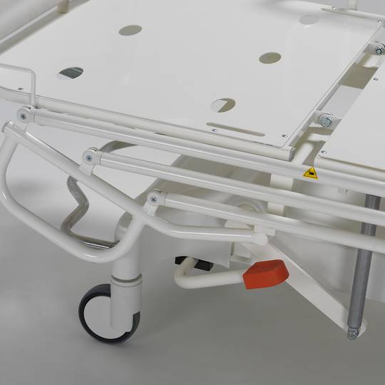 Cama hospitalaria para paciente Nitrocare HB 1310 hidráulica con superficie de acostado metálica