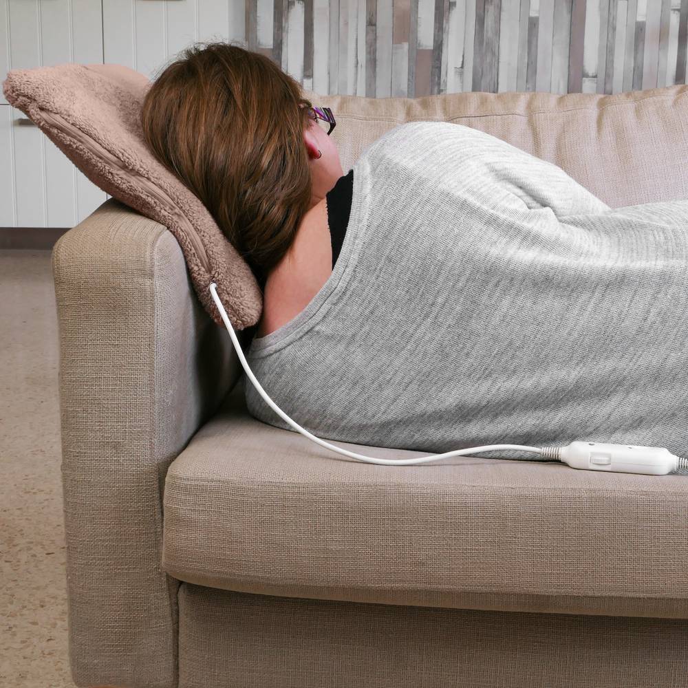 Cuscino termico elettrico con fori per piedi e temperatura regolabile 24W marrone 38x38cm
