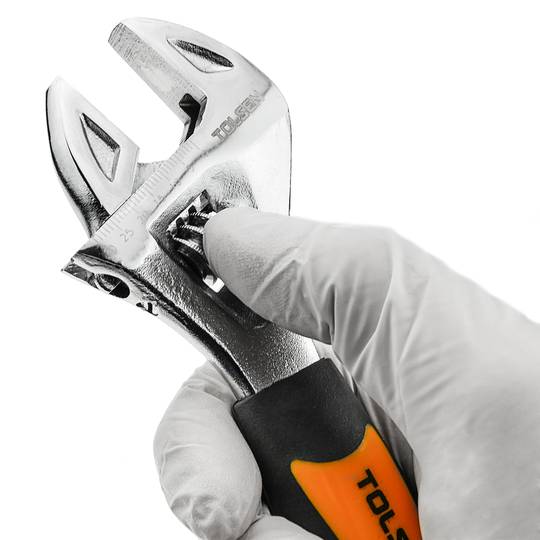 Metal wrench of 6