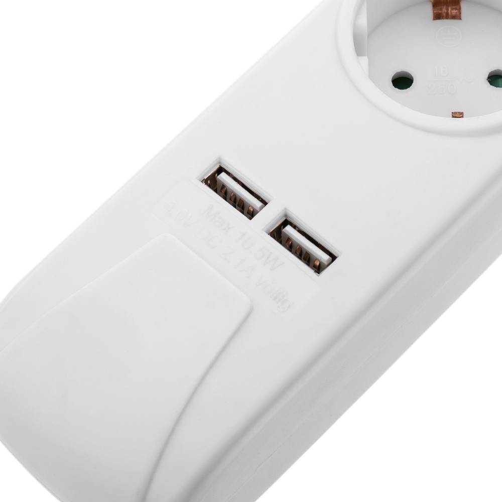 Regleta de 3 enchufes con interruptor color blanco y puertos USB-A