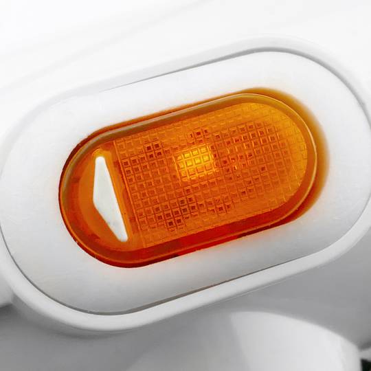 Multiplier pin plug schuko triple white with switch