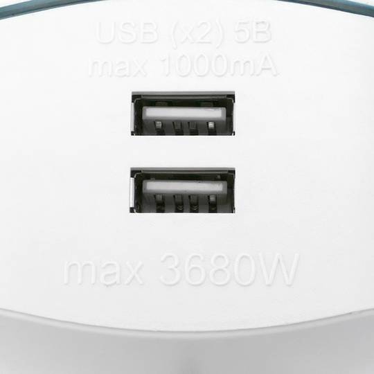 Multiplier poligen Stecker schuko triple weiß mit USB-Ladegerät 5VDC