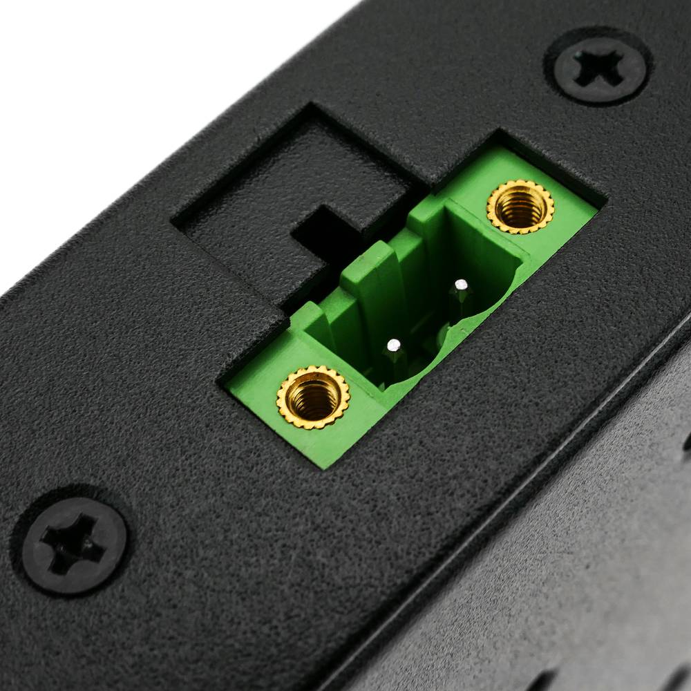 AnyPlaceUSB USB 3.1 SuperSpeed współdzielenie przez 4-portową sieć A i 2-portową C TCP / IP