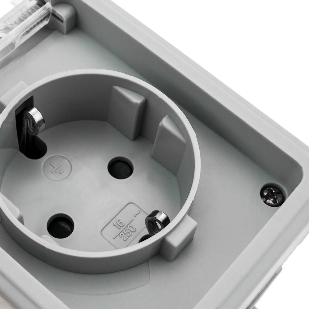 Base de superficie estanca IP54 16A 250V con schuko