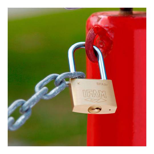 Cadenas en laiton de 40 mm avec 2 clés et anse normale IFAM K40
