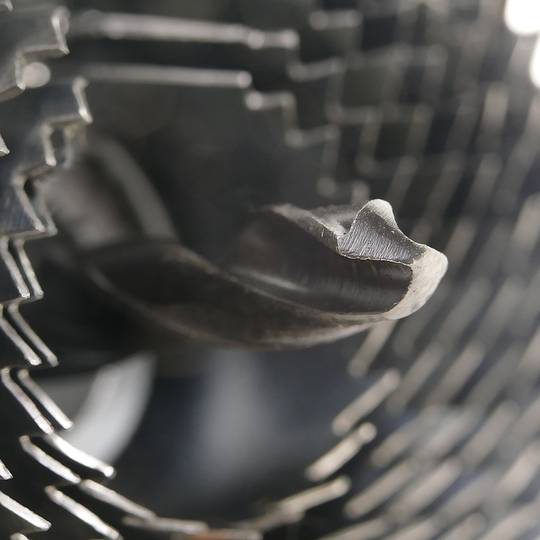 Set van 7 ronde kronen om houtgaten van Tolsen te zagen