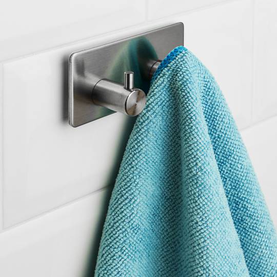 Perchero de pared de acero inoxidable. Colgador de ropa y toallero con 2 gancho