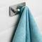 Perchero de pared de acero inoxidable. Colgador de ropa y toallero con 2 ganchos inclinados