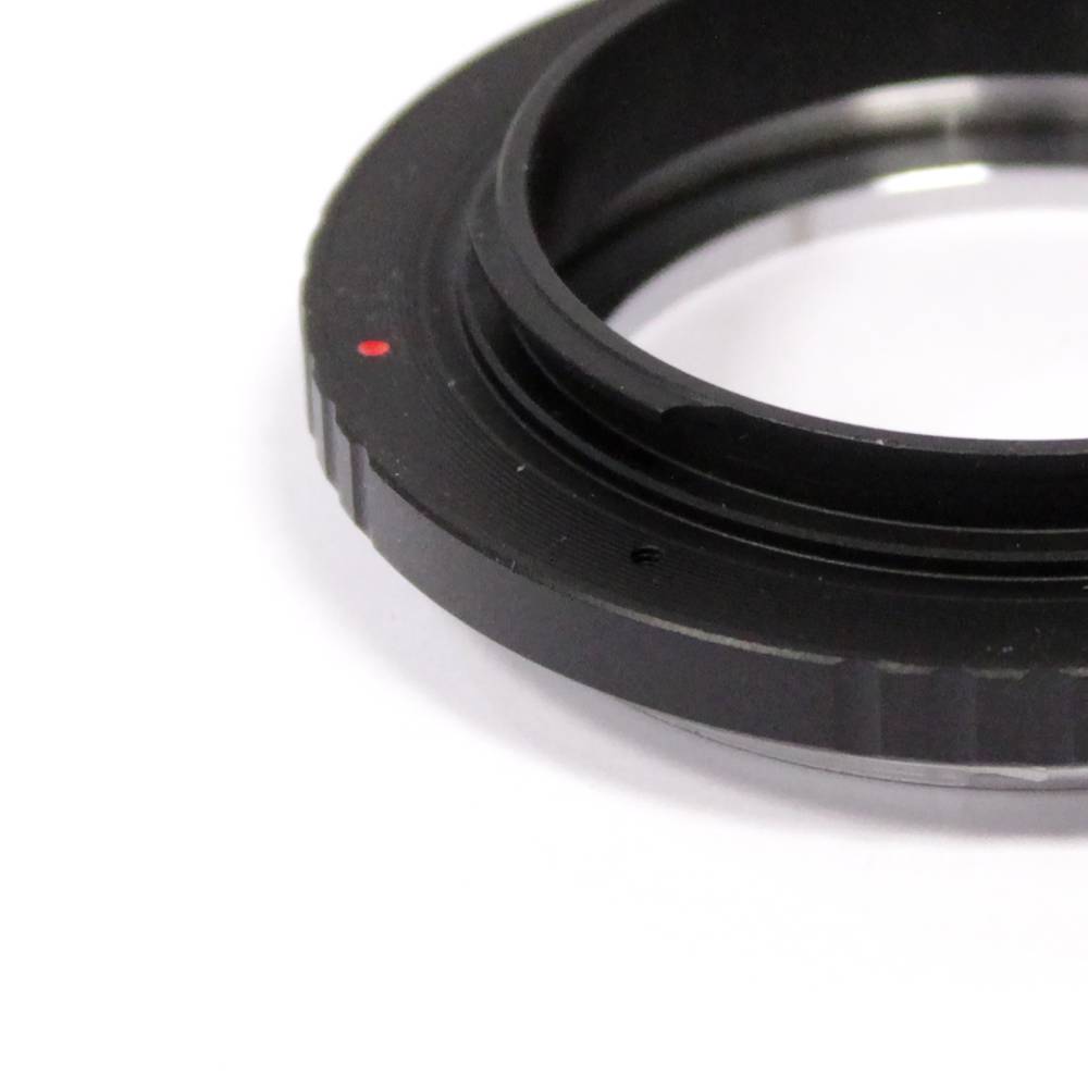 Befestigen Sie den Adapter Pentax PK an Tamron